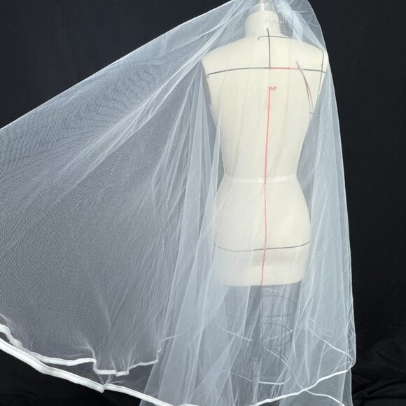 Brand new with tag double layered long veil